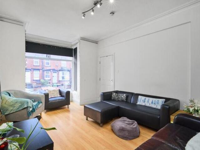 House for rent in Beckett Park, Headingley