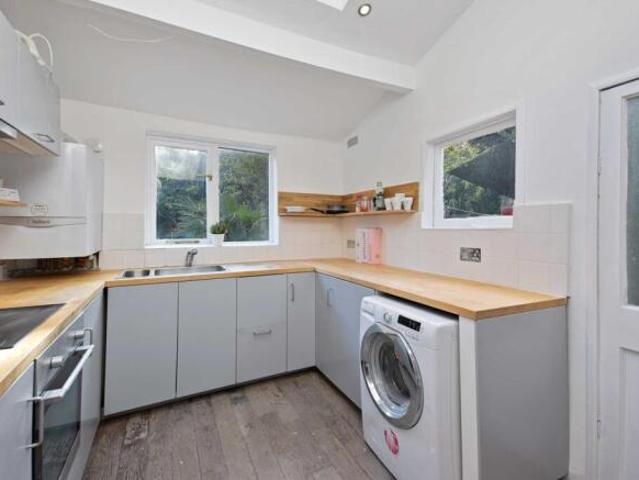 House for rent in Cat Hill