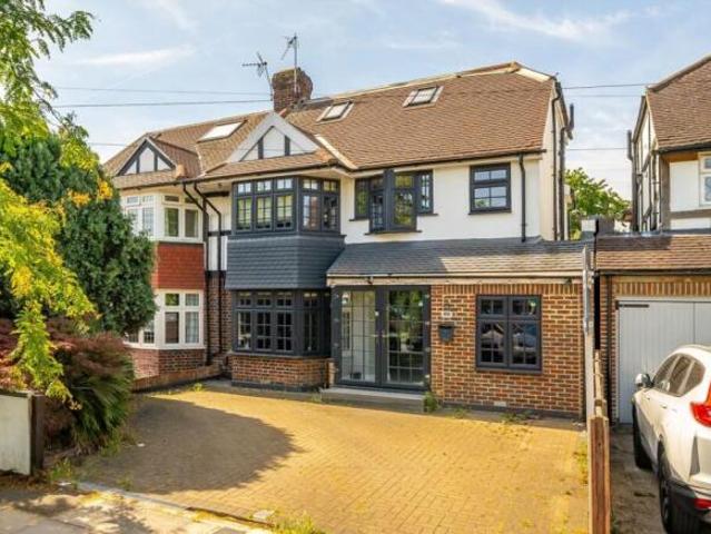 House for rent in Kingston Upon Thames, Greater London