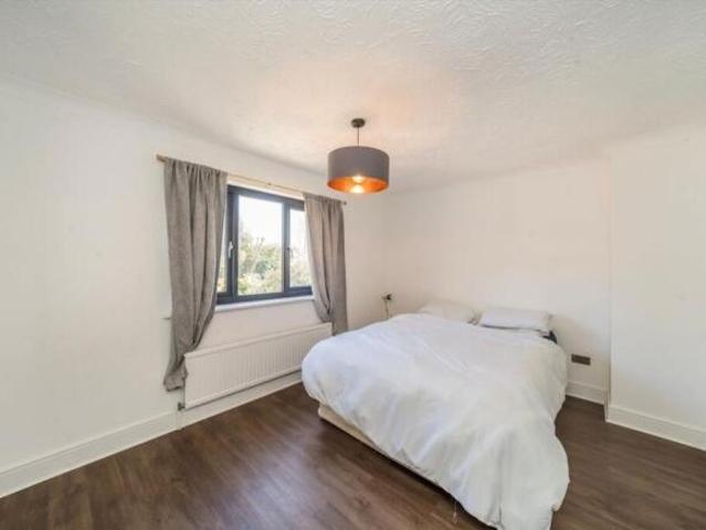 House for rent in The Hale, Mill Hill