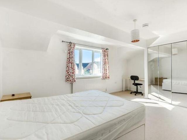 House for rent in London Borough of Merton, Mitcham