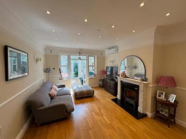 House for rent in Cat Hill