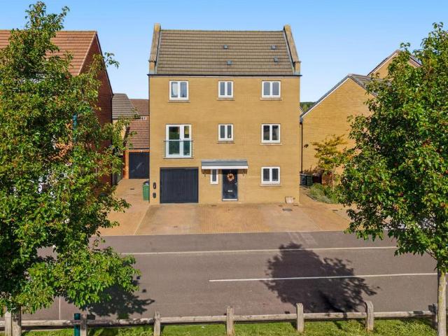 House for sale in Hampton Vale, Peterborough