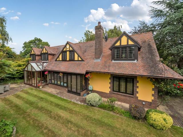 House for sale in Frenchay, South Gloucestershire