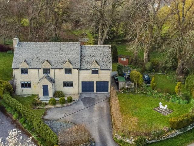 House for sale in Fossebridge, Gloucestershire