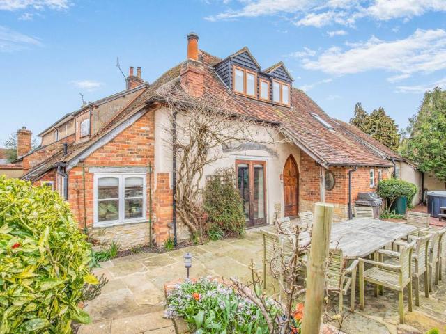 House for sale in Haddenham, Buckinghamshire