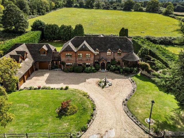 House for sale in Storrington and Sullington, Horsham