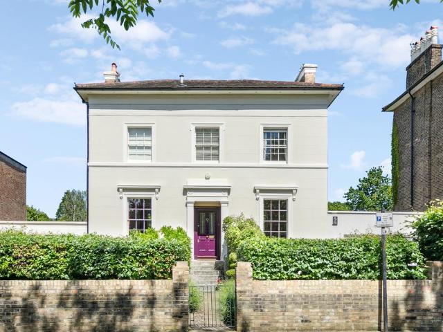 House for sale in Clapham, Greater London