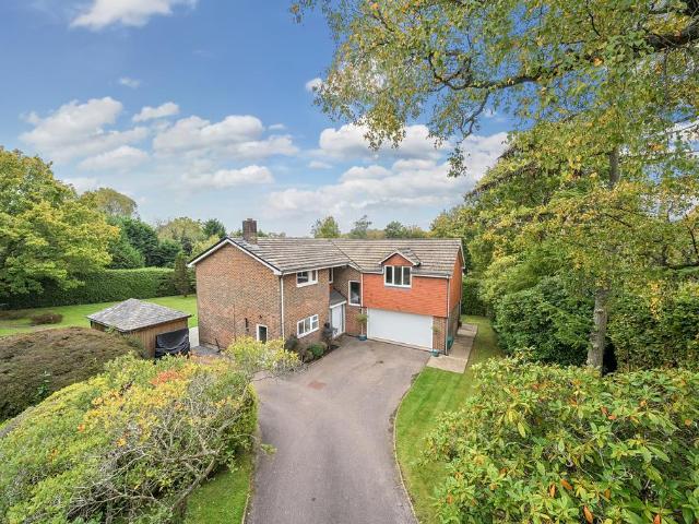 House for sale in Crowborough Warren, Cross In Hand