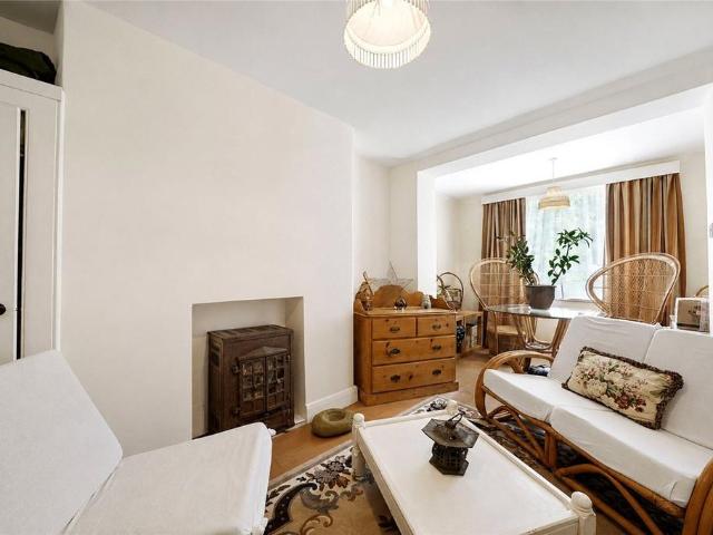 House for sale in Archway, Greater London