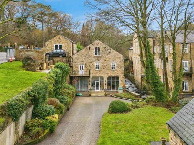 House for sale in Goose Eye, Bradford