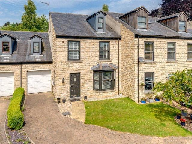 House for sale in Aberford, West Yorkshire