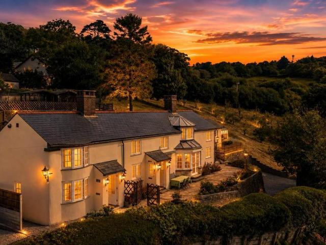 House for sale in Ryall, Whitchurch Canonicorum