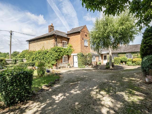 House for sale in Henwood, Dromore