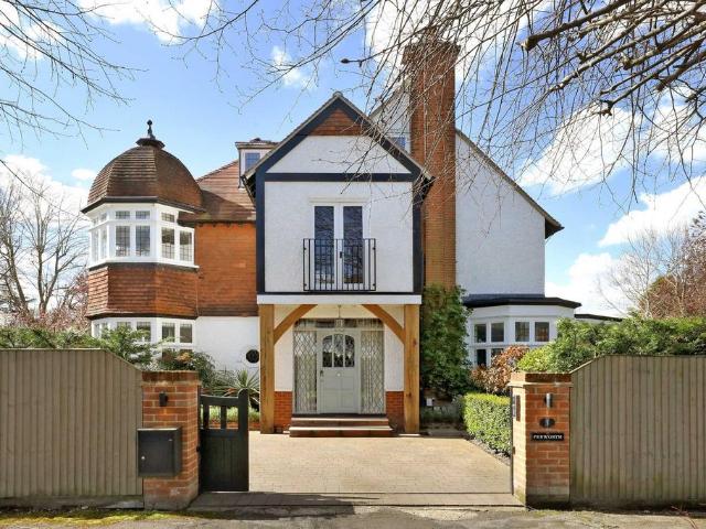 House for sale in Chalfont St. Peter, Denham
