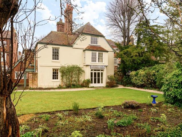House for sale in The King's Mile, The Bridge