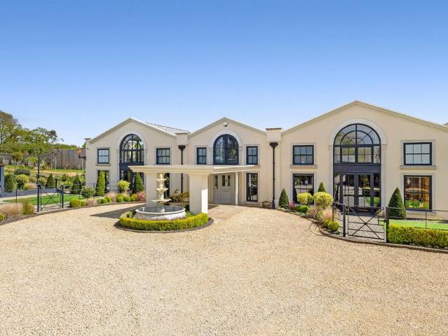 House for sale in Goffs Oak, Broxbourne