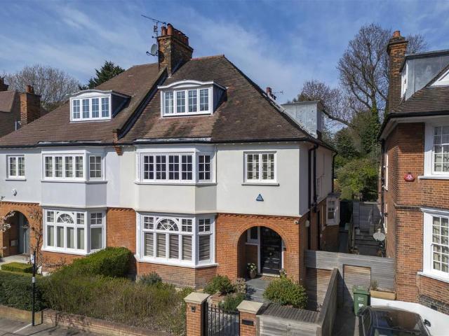 House for sale in West Hampstead, Greater London