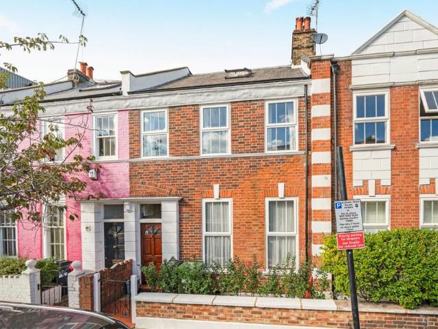 House for sale in West Kensington, Greater London