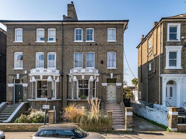 House for sale in Clapham, Greater London