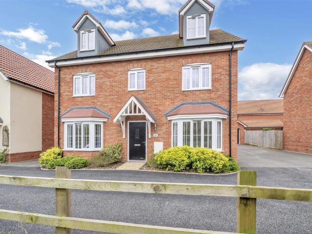 House for sale in Moreton Hall, Chedburgh