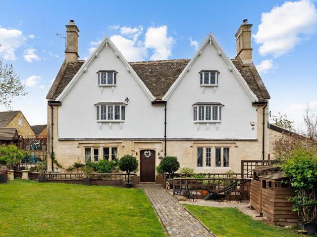 House for sale in Pamington, Gloucestershire