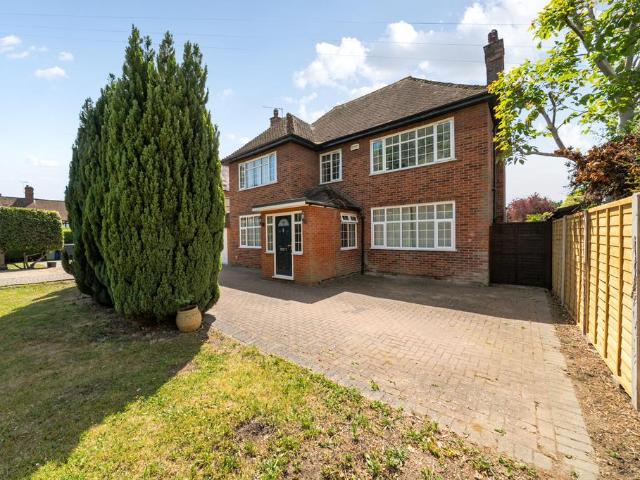 House for sale in Datchet