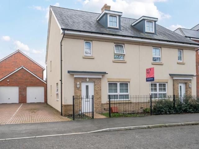 House for sale in Aldershot, Hampshire