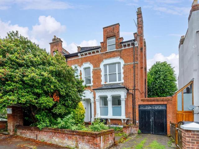 House for sale in Crouch End, Greater London