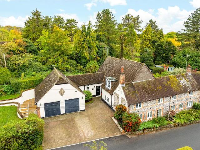 House for sale in Askett, Great Kimble
