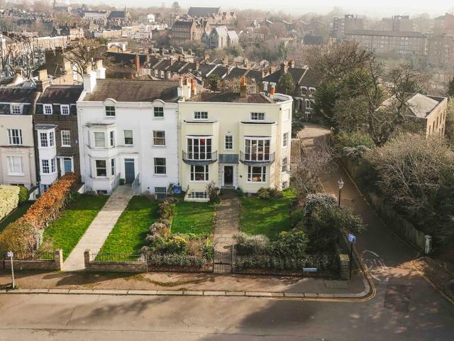 House for sale in London Borough of Lewisham, Blackheath