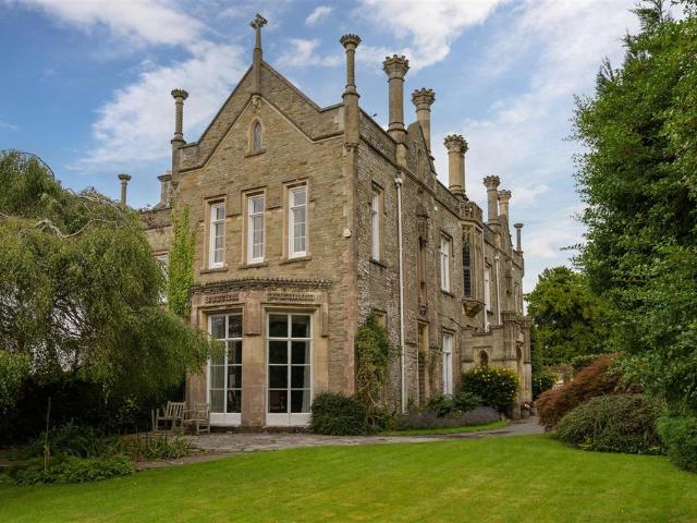 House for sale in Abbots Leigh, North Somerset