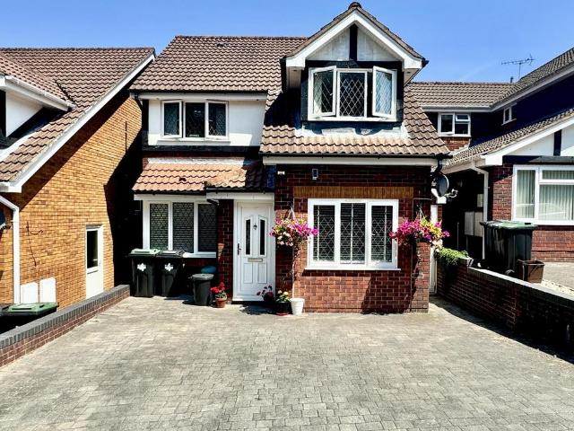 House for sale in Hollybank, New Forest