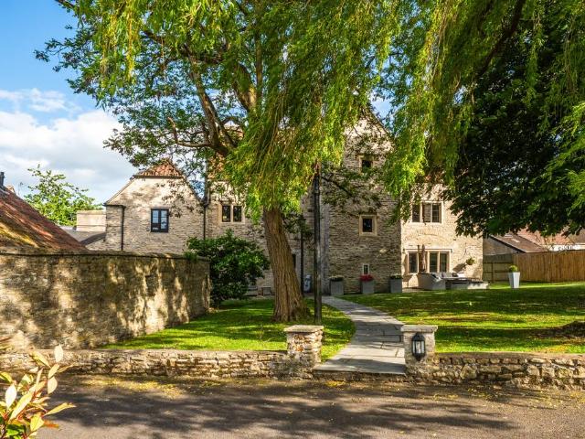 House for sale in Pucklechurch, South Gloucestershire
