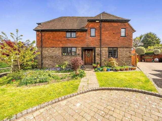 House for sale in Lucastes, Perryfields