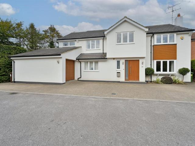 House for sale in Wood End, Five Acres