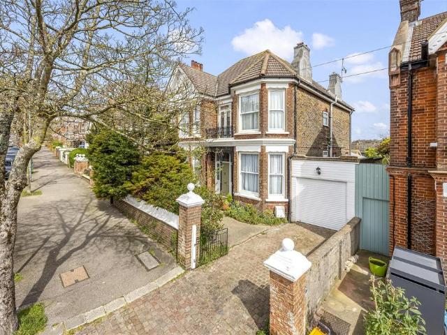 House for sale in Hollingdean, Brighton & Hove