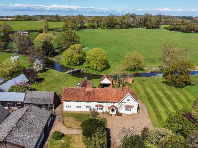 House for sale in Bayford, Colliers End