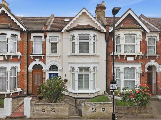House for sale in Manor Park, Greater London