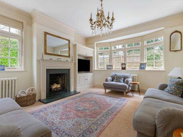 House for sale in Fole, Surrey