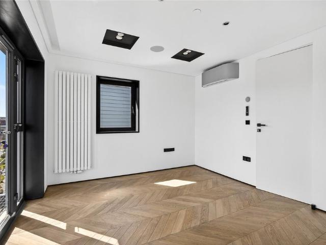 House for sale in Castle Hill, Monks Orchard