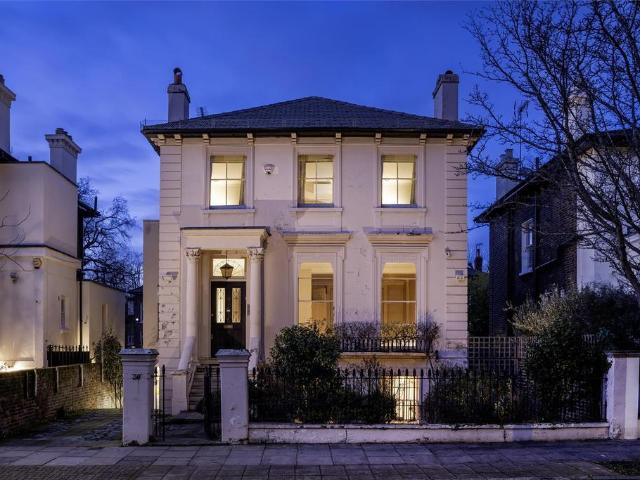 House for sale in St. John's Wood, Greater London