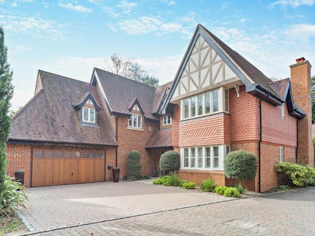 House for sale in Sunninghill and Ascot, Ascot