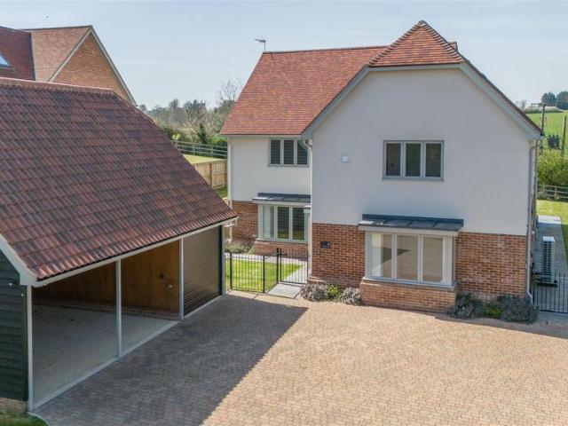 House for sale in Duton Hill, Essex