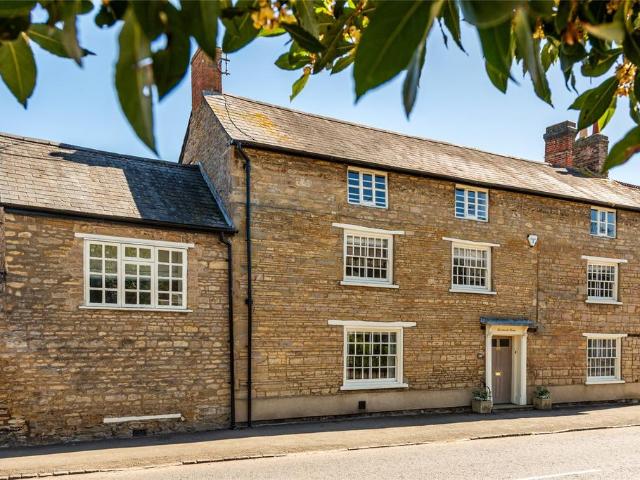 House for sale in Olney
