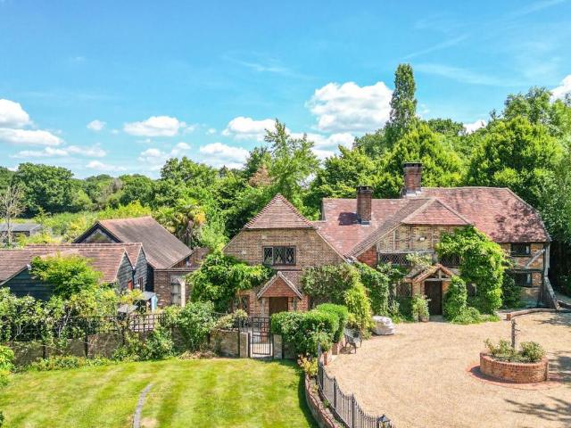 House for sale in Littlecote, West Sussex