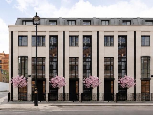 House for sale in Knightsbridge, Greater London
