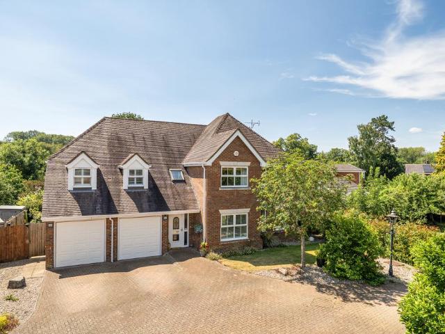 House for sale in Otterbourne, Hampshire
