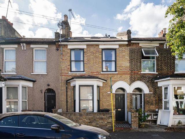House for sale in Homerton, Greater London