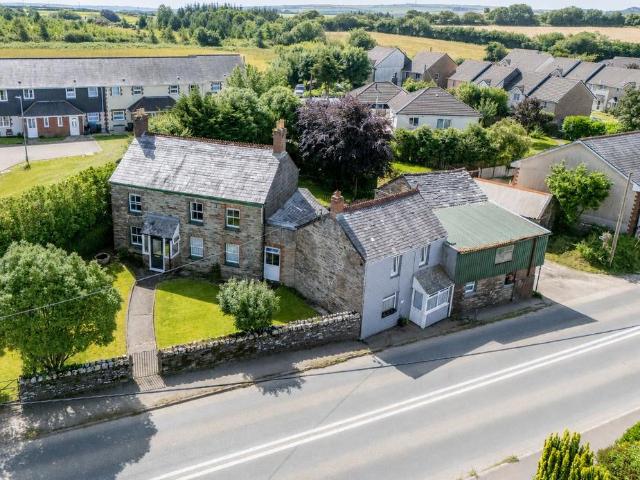 House for sale in Doublebois, Cornwall